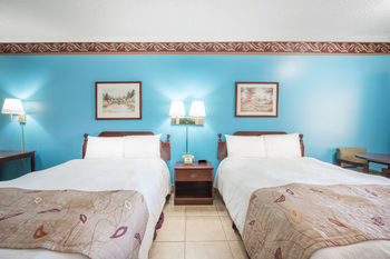 Texas Inn And Suites Citycenter At Utrgv Edinburg Exterior foto